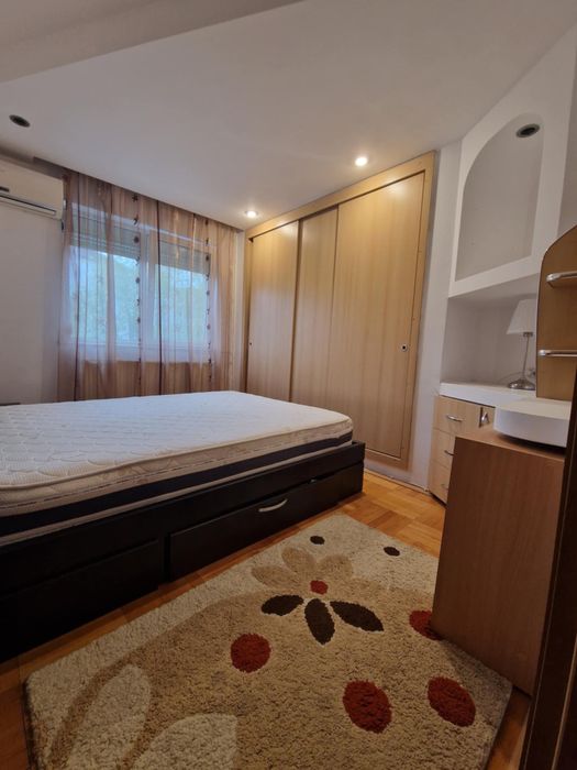 Apartament 2 camere semidecomandat la cheie