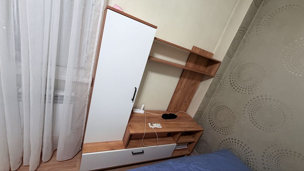 Продам подставка под телевизор стеллаж