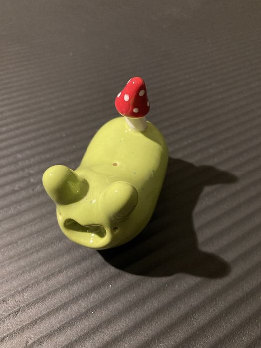 Фигурка слизень