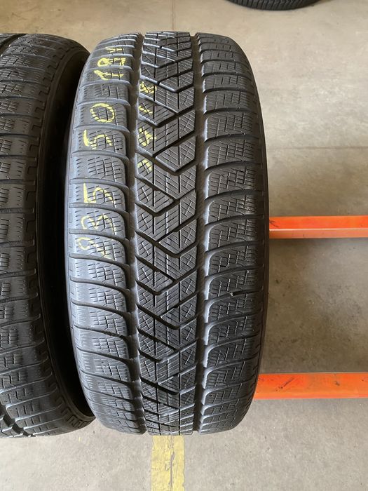 Anvelope iarna 235/50/19 Pirelli Sottozero 3 235 50 19 R19