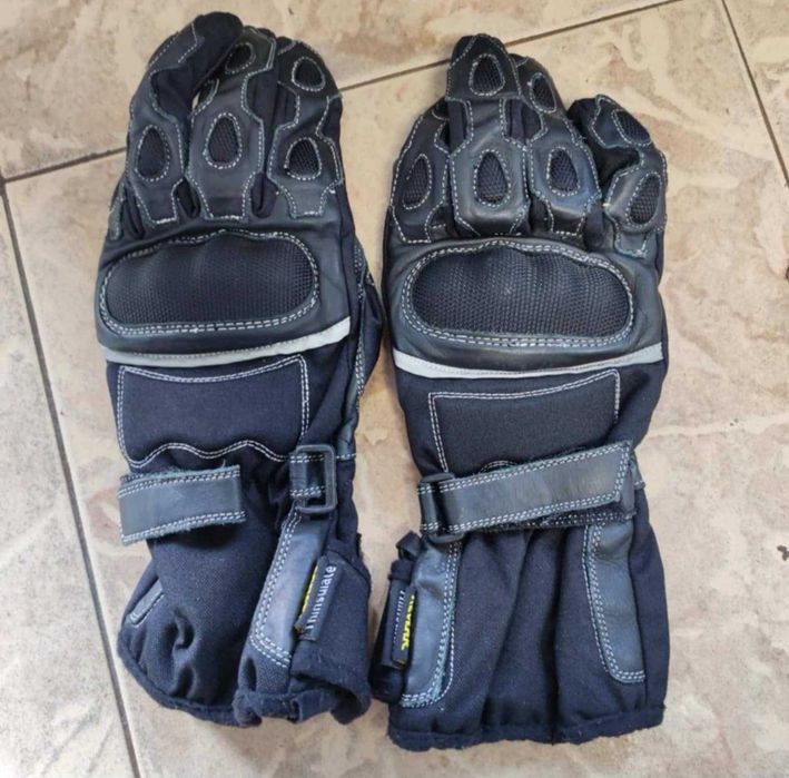 Мото екипировка..