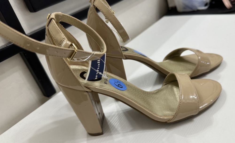 Босоножки BY CUESS