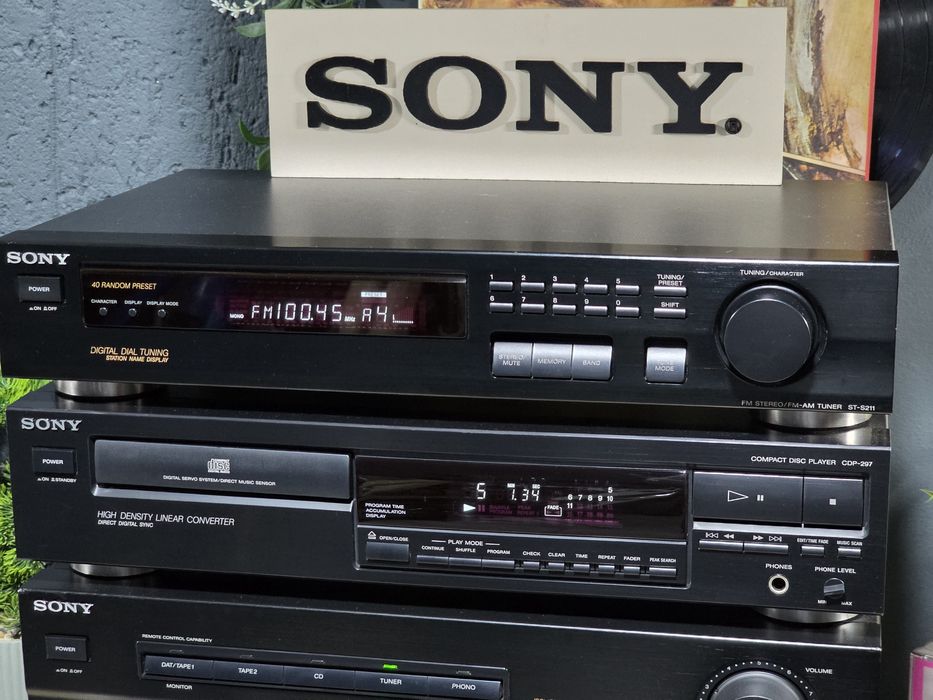 Linie audio SONY, amplificator ta-f235r, cd player cdp-297, tuner st-s211, deck  tc-k311 telecomanda  hifi stereo sistem