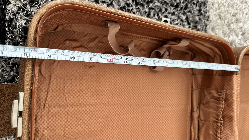 Кожен куфар