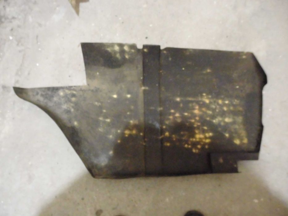 москвич 2140 кори за  багажник