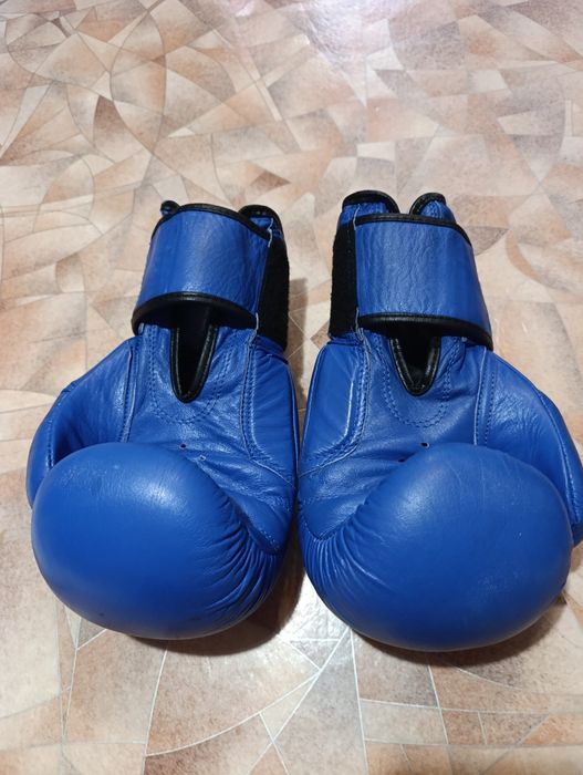 Перчатки для бокса