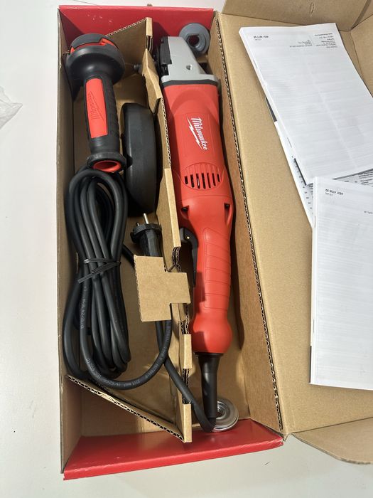 Flex Milwaukee cu variator panza de 125