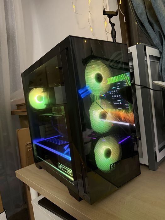 Nou, 0 ore. PC Gaming Asus ROG Ryzen 5 8400F RTX5070 16GB 1TB