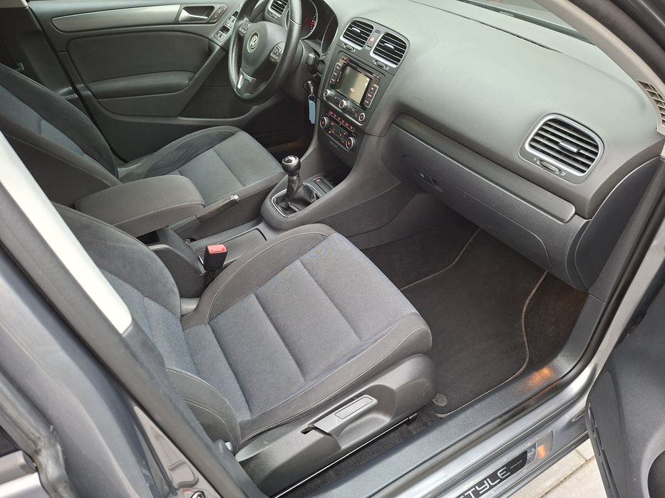 Volkswagen Golf 2012 /1.6 TDI 105cp Euro 5/Model Style