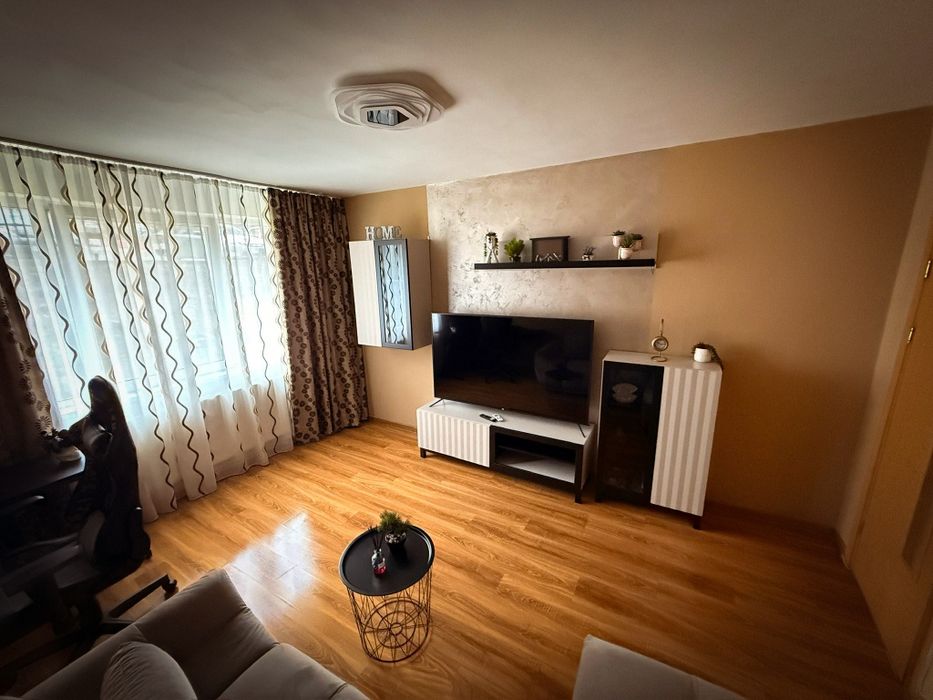 Vand apartament 2 camere - 55mp