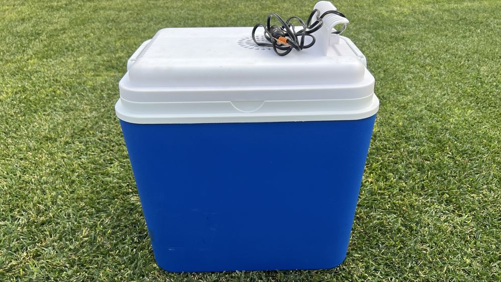 Хладилна чанта 30 L  12V