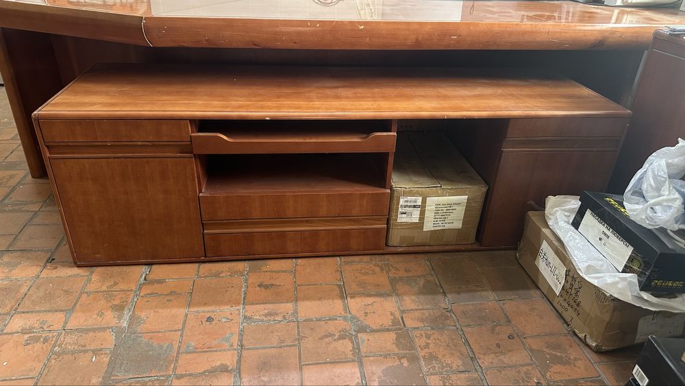 Продам стол для руководителя