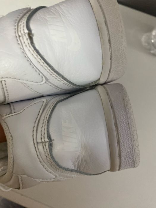 Adidasi nike, marimea 33.5