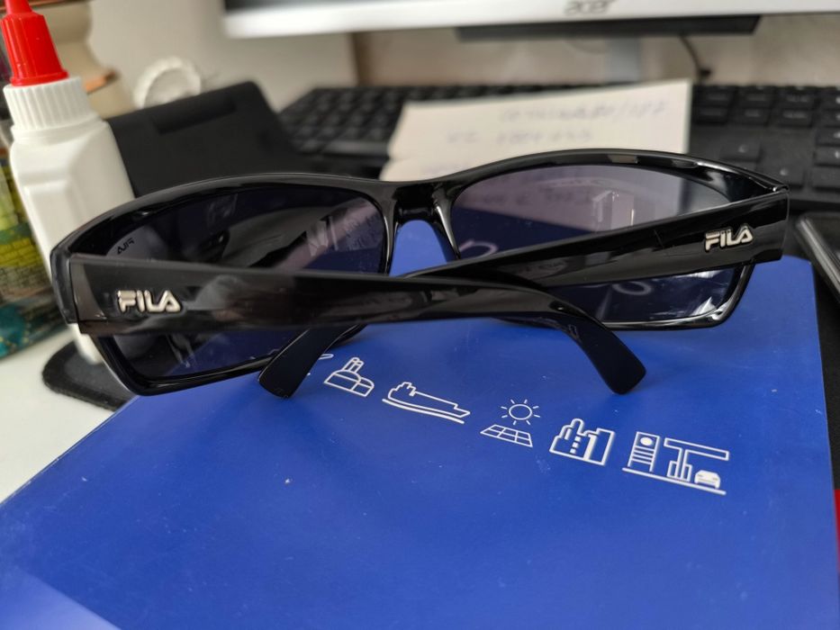 Солнцезащитные очки FILA
