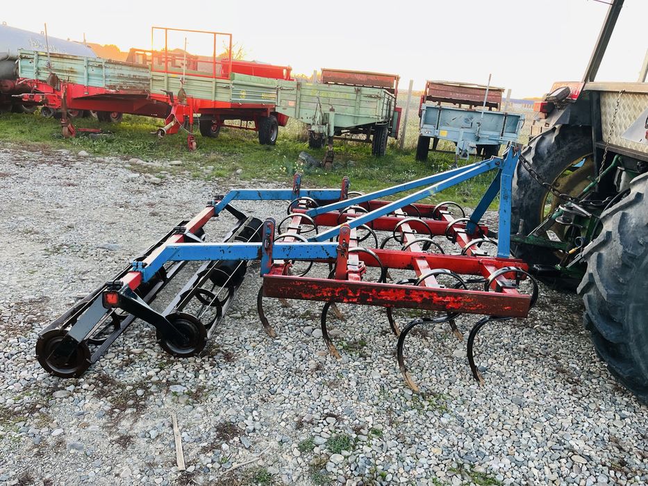 Combinator, cultivator cu tavalugi si organe vegetale Feldherr 1.90 m