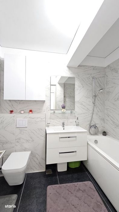 2 Camere, Bloc Nou, 2 Balcoane, Liber 132.999 Euro