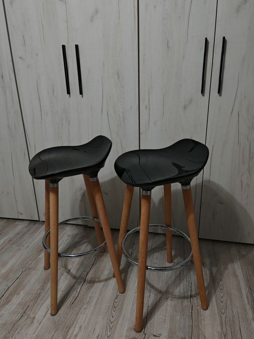 Scaune bar Jasmine, fix, ABS + lemn fag + metal, negru + fag, 80.5 cm