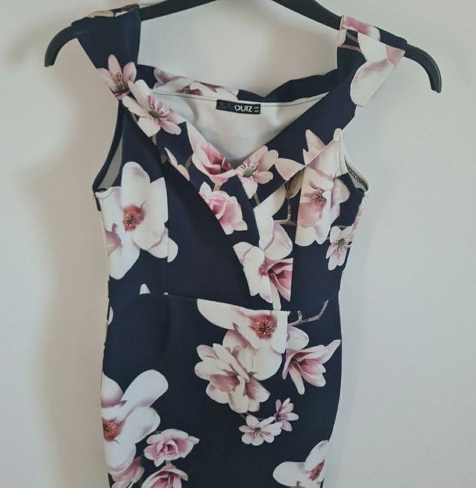 vand rochie eleganta