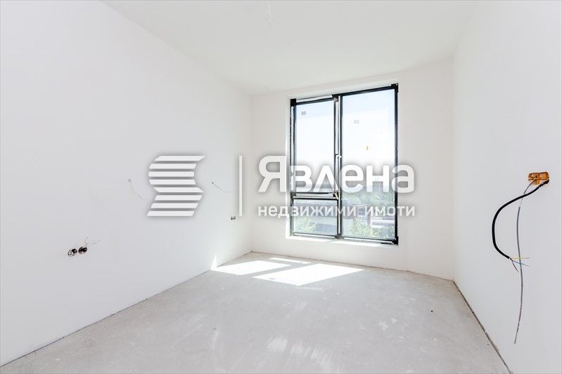 Продава се Тристаен апартамент в София, Кръстова вада - 133 кв.м за 2708 €/кв.м - Снимка #2