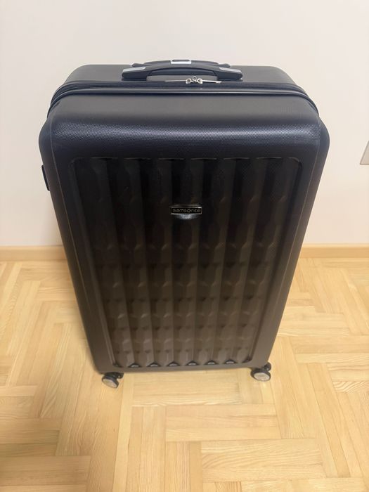 Нов Samsonite Куфар