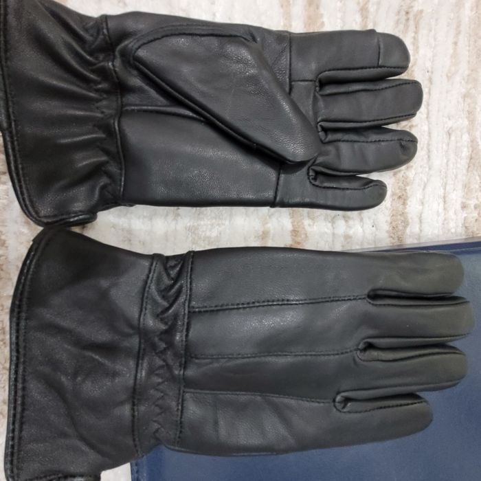 Продам перчатки кожанная, зимние