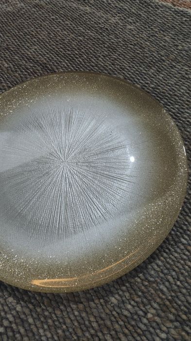 Set auriu platou si vaza din sticla