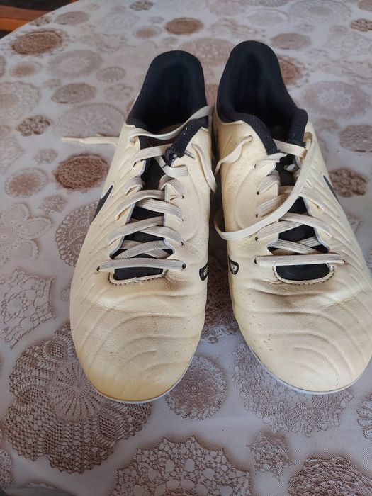 Бутонки Найк  37 номер