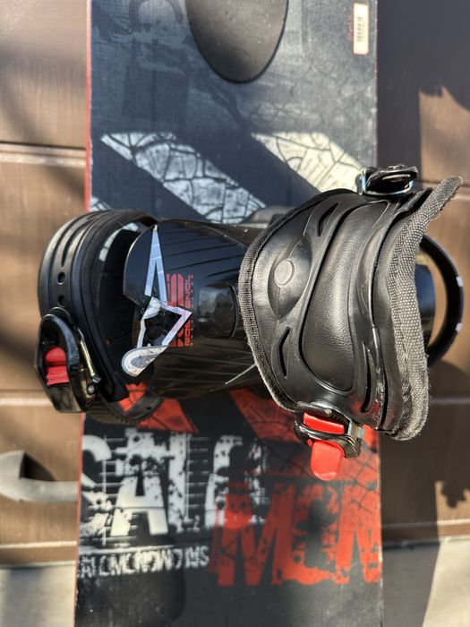 Placa snowboard si boots Deeluxe