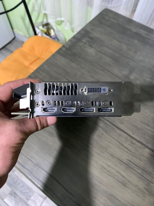 Видеокарта ASUS ROG Strix GTX 1060 6G republic of gamers