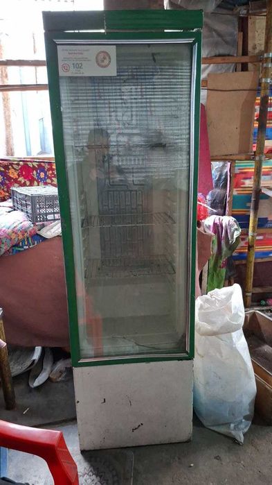 Холодильник витринный