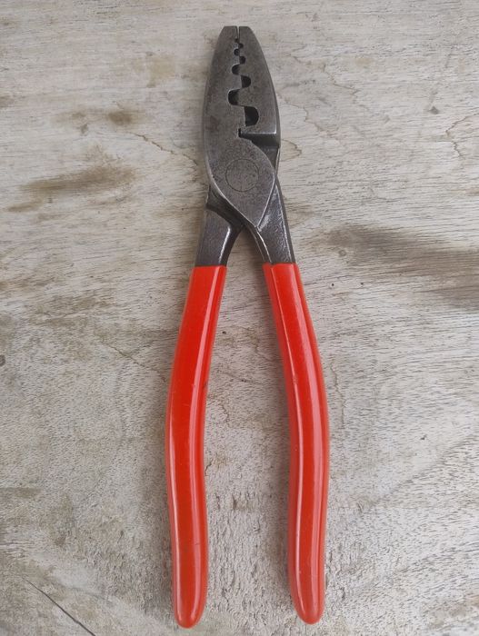 Foarfeca electrician