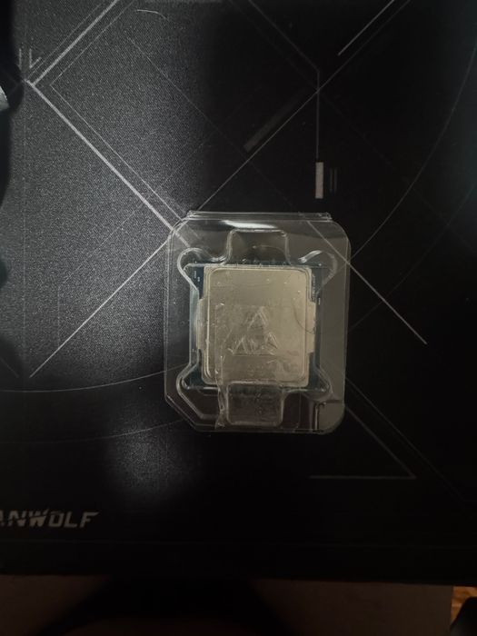 Процесор Intel i9-11900k