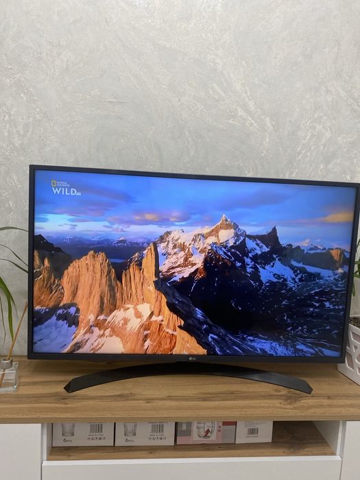 Продам СМАРТ телевизор LG