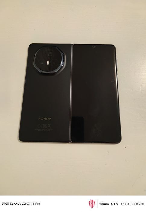 Vând/schimb Honor Magic V3 512/12 GB full box