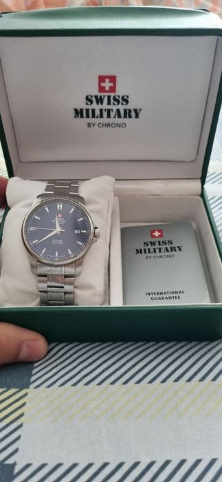 Продам часы наручные