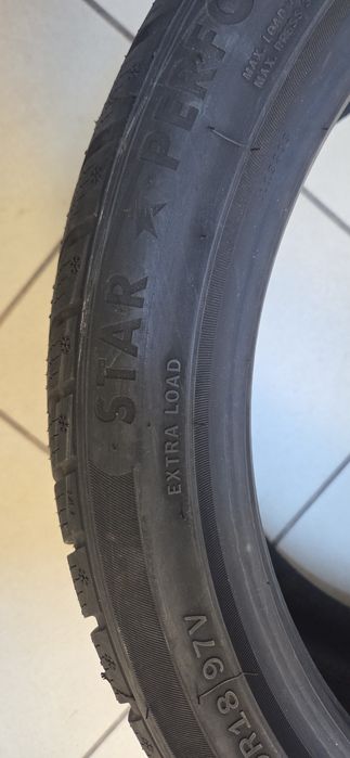 Vand anvelopa iarna noua 245 40 R18 DOT 2024