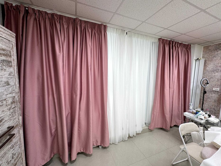 Draperii roz + Perdele albe | Noi | Cu rejansă | Șine posibil incluse