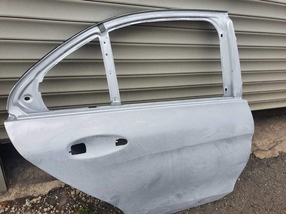 Задна дясна врата за Мерцедес ц класа в205 Mercedes W205