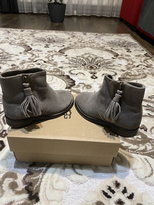 Botine fetite măsurile 26 și 29