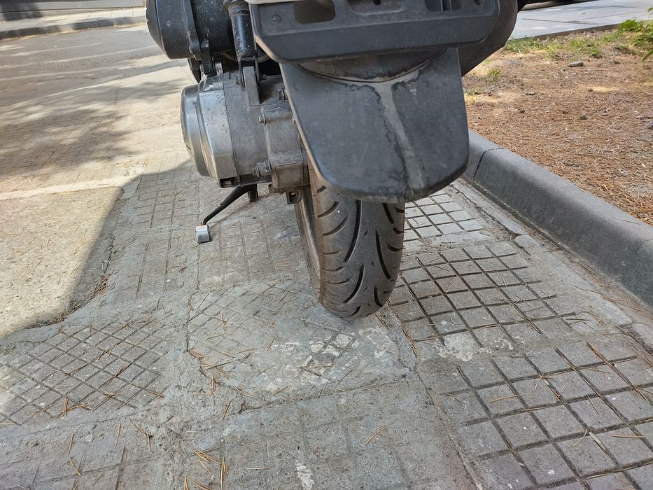 Peugeot tweet 125 cc