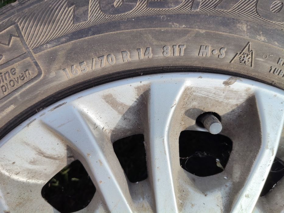 Genti auto second ,165/70/14.Plus bonus 4 cauciucuri second 185/60/14
