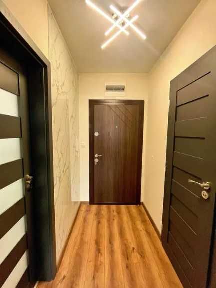 Дава се под наем Двустаен апартамент в Пловдив, Остромила - 80 кв.м за 499.8 € - Снимка #2