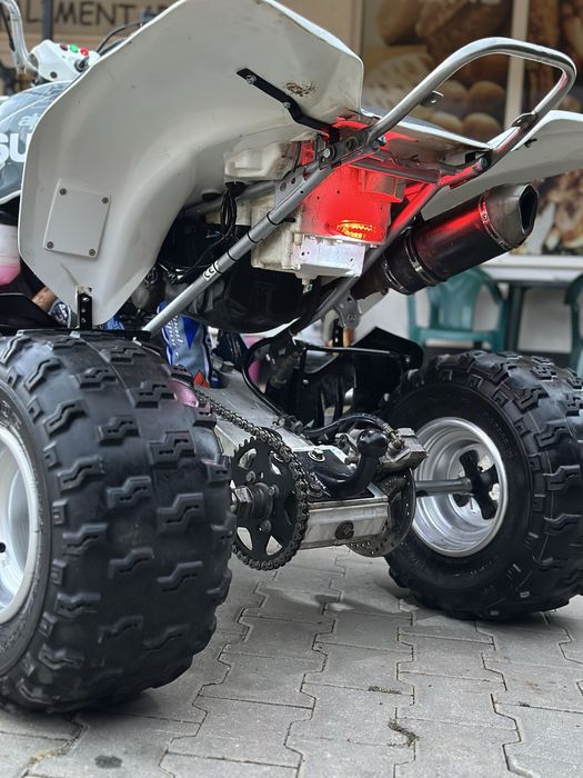 Se vinde SUZUKI LTZ400
