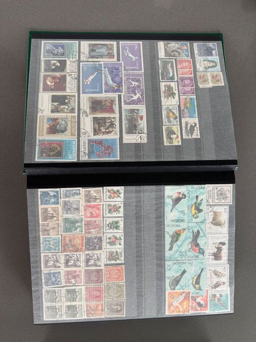 Colecție timbre ~8000buc / 3 clasoare 32 File + Manuale Filatelice