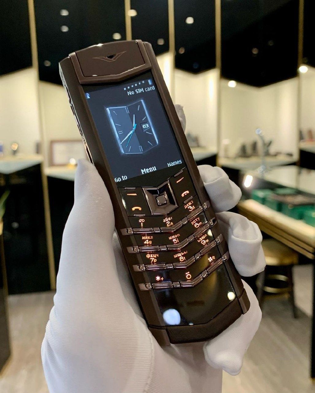 Vertu telefon Finlandiya: 50 у.е. - Мобильные телефоны Караул на Olx