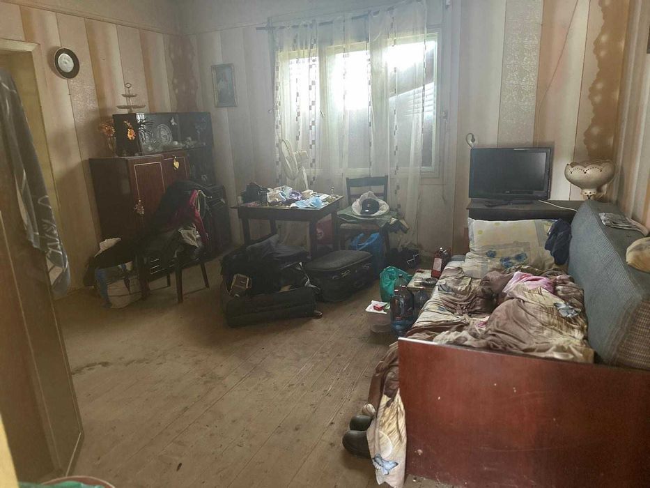 Casă solidă + 4500 mp Teren INTRAVILAN, 45m Front stradal