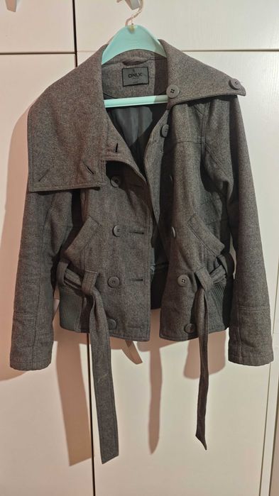 Вълнено късо палто Only M