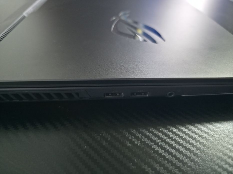 Vand urgent ( negociabil ) Laptop Asus Rog G15 R7 4800H +RTX 3050Ti