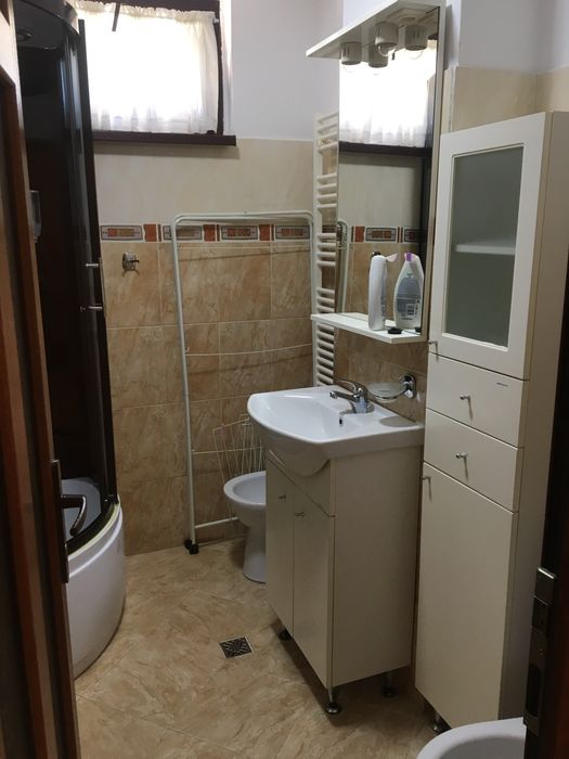 Inchiriez apartament cu 1 camera