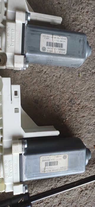 Продавам части за Пасат Б6